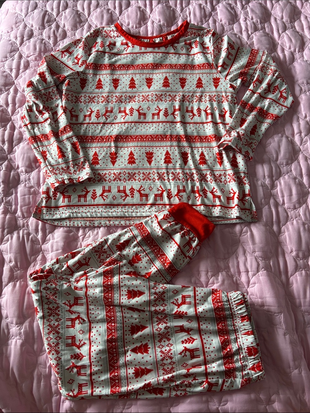 Women's Red & White Holiday Reindeer Pajama Set